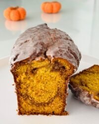 Pumpkin plum cake with Cinnamon Swirl